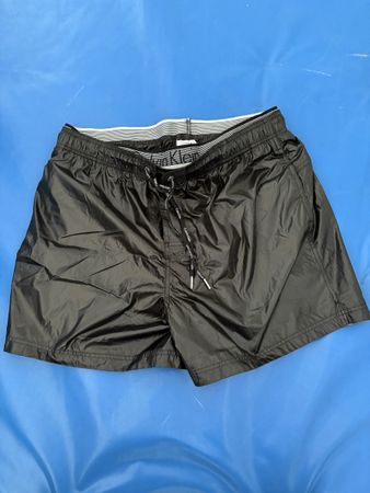 Calvin Klein Schwimmshorts. Glanz. Grösse XL