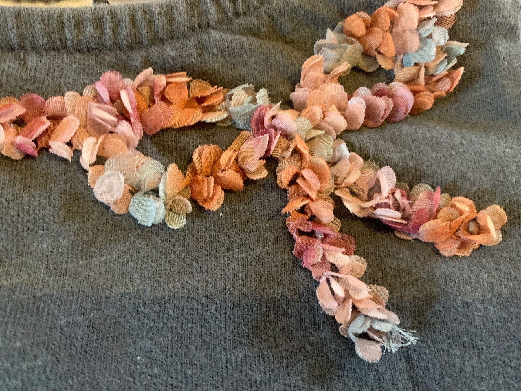 Zara Lotti & Set di vestiti: Baby Pullover Grösse 68 – Usato da Ebikon venduto da Dorfschmid 1