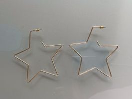 Boucles d'oreilles étoiles dorées XL neuves