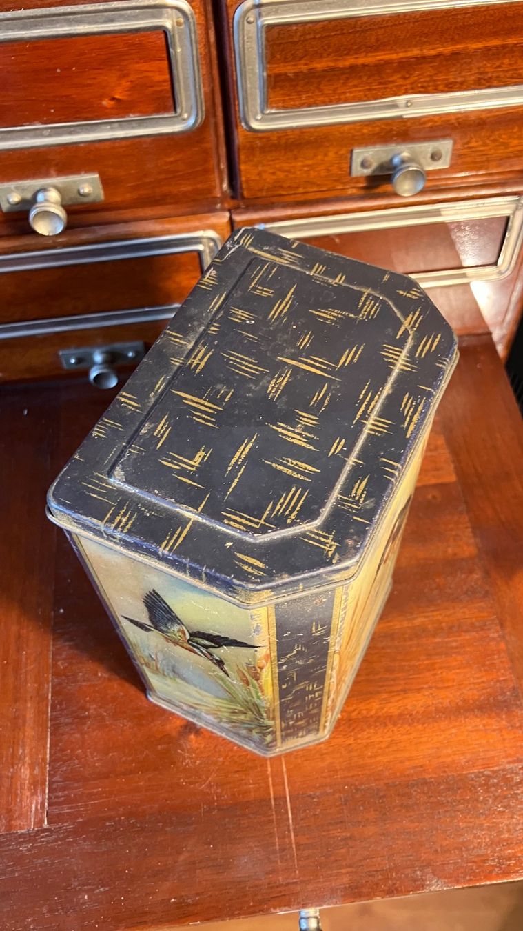 Barattoli: Blechdose Boite ancienne oiseau antik – Usato da St-Cierges venduto da LeRegain 2