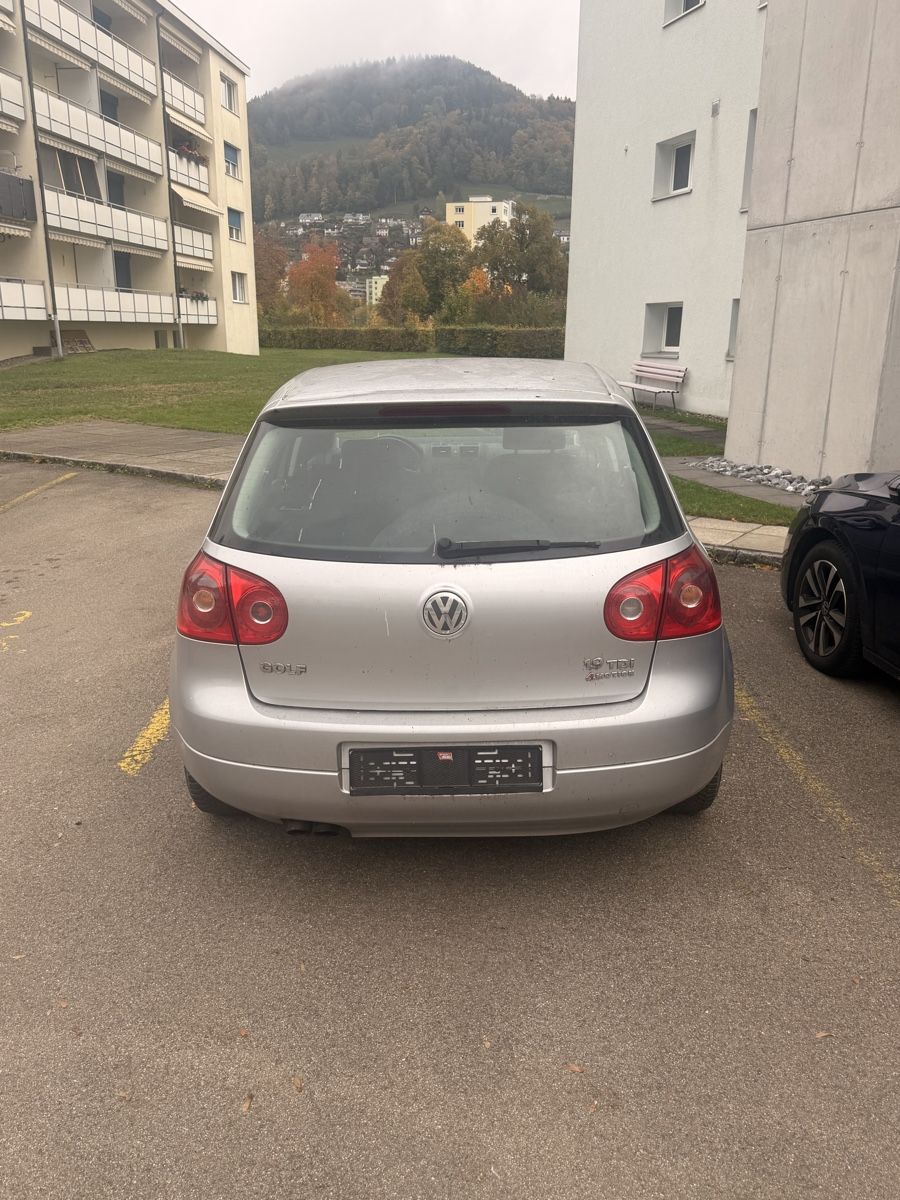 VW Autos: Vw golf 2.0TDI 4x4 – Gebraucht aus Wattwil von arl_v2ff 2