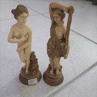 2 antike Statuen aus Porzellan, sehr guter Zustand!