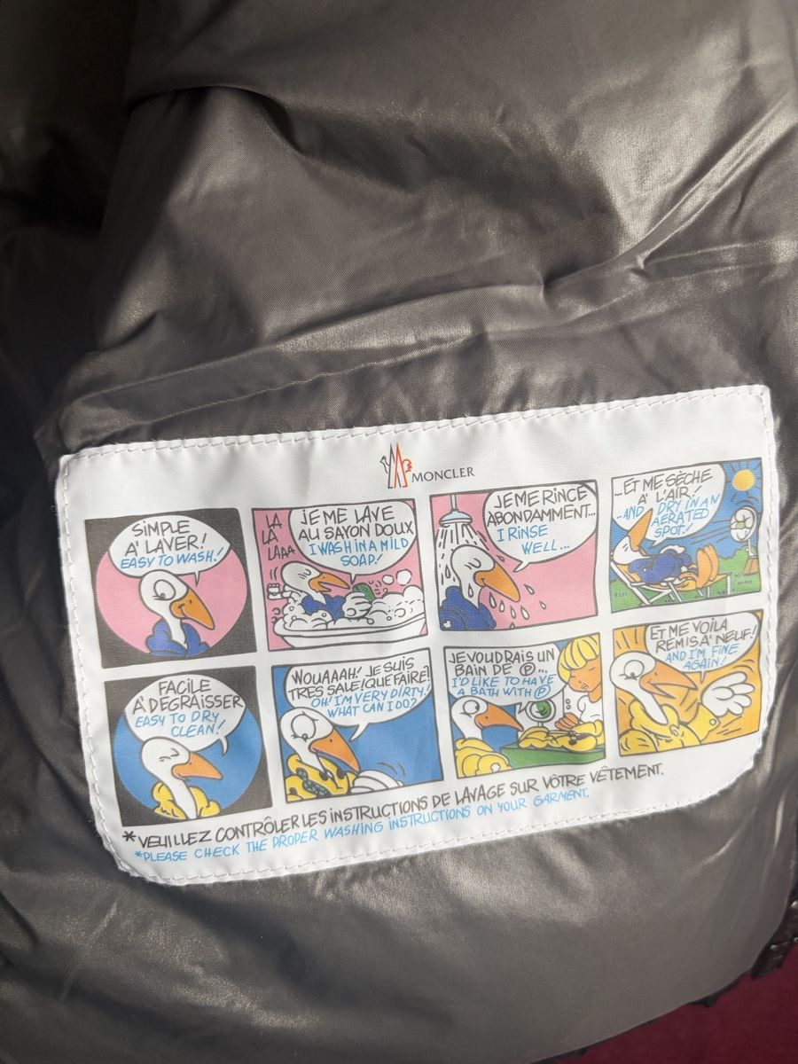 Moncler Giacche: Moncler Maya Jacket – Nuovo (secondo la descrizione) da La Tour-de-Peilz venduto da hir_x5c9 2