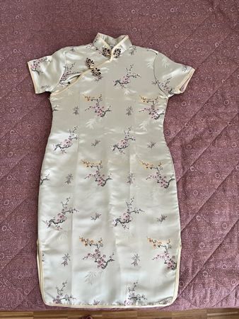 Kleid im asiatischen Stil XXS