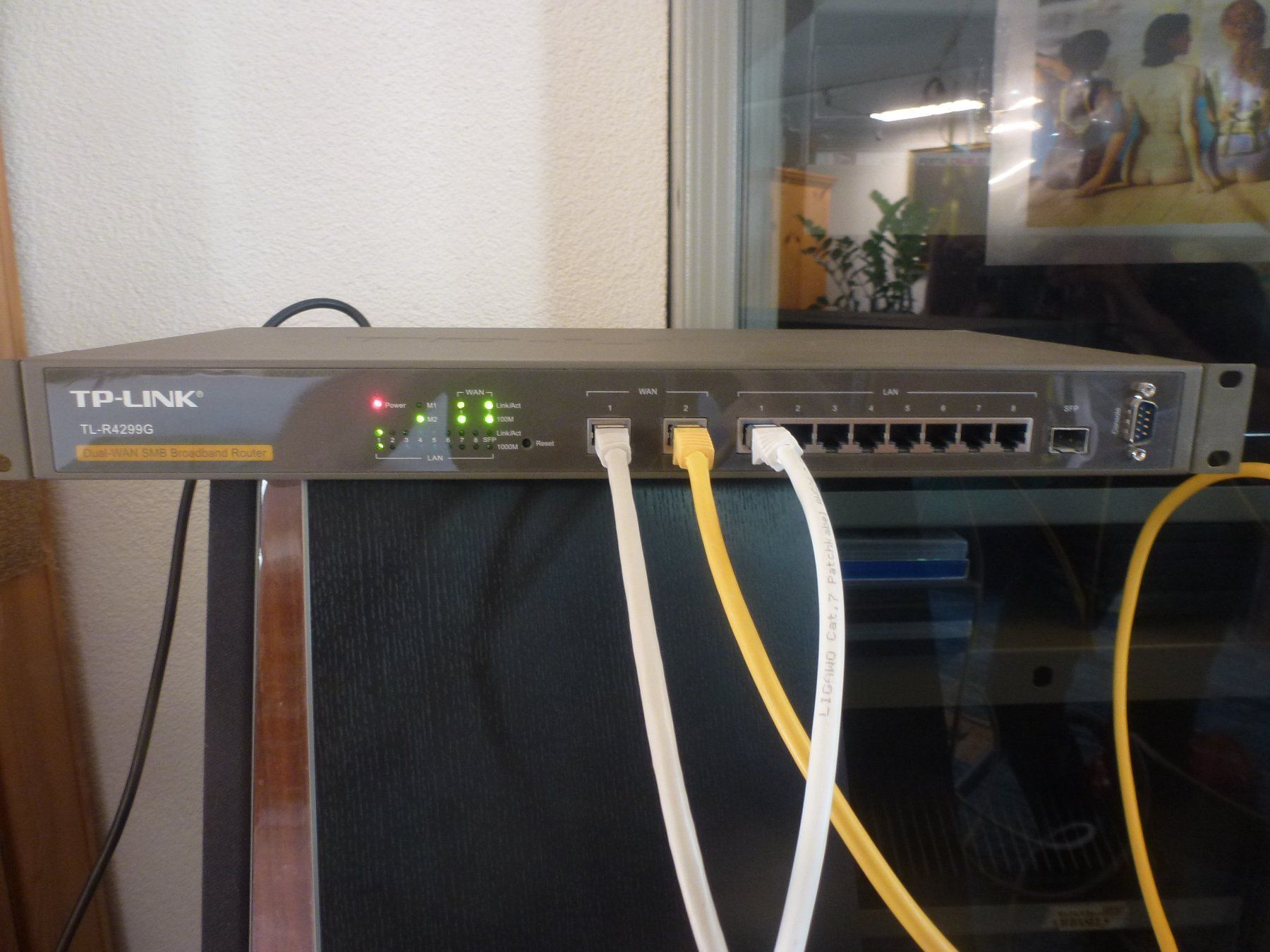 TP-Link Hub & Switch: TP-LINK TL-R4299G_V2 Dual-WAN Switch – Usato da Turbenthal venduto da Kernst59 1