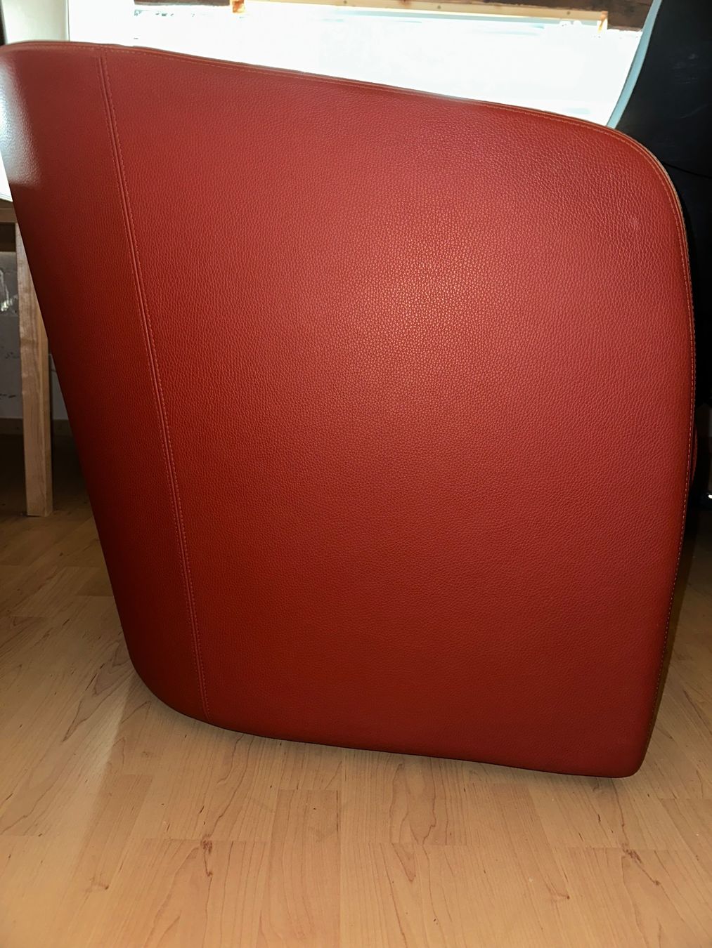 Poltrone: Drehsessel rot Leder – Usato da Rothrist venduto da victoryyy 1