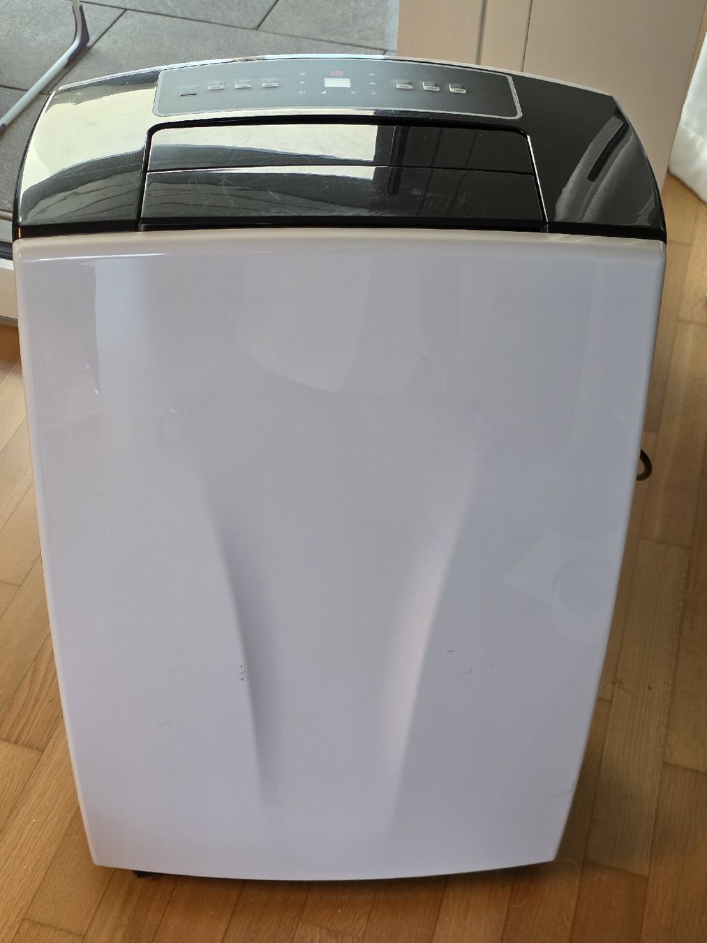 Migros Condizionatori: Mobile Klimaanlage DGM 7 – Usato da Rotkreuz venduto da Psychonaut 1