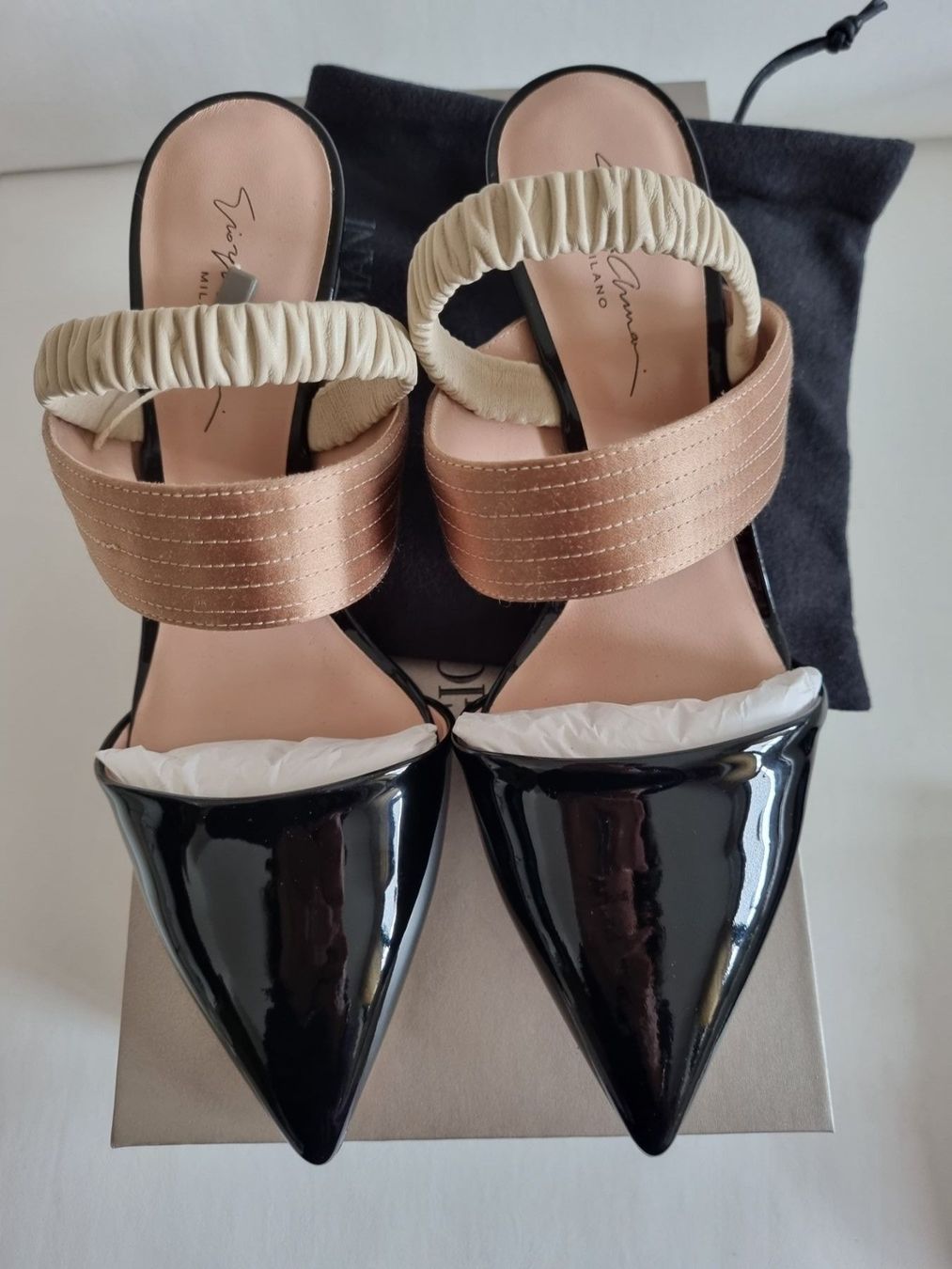 Armani Chaussures femmes: Armani Schue – Neuf (Voir description) à Arbedo par Gyn 2