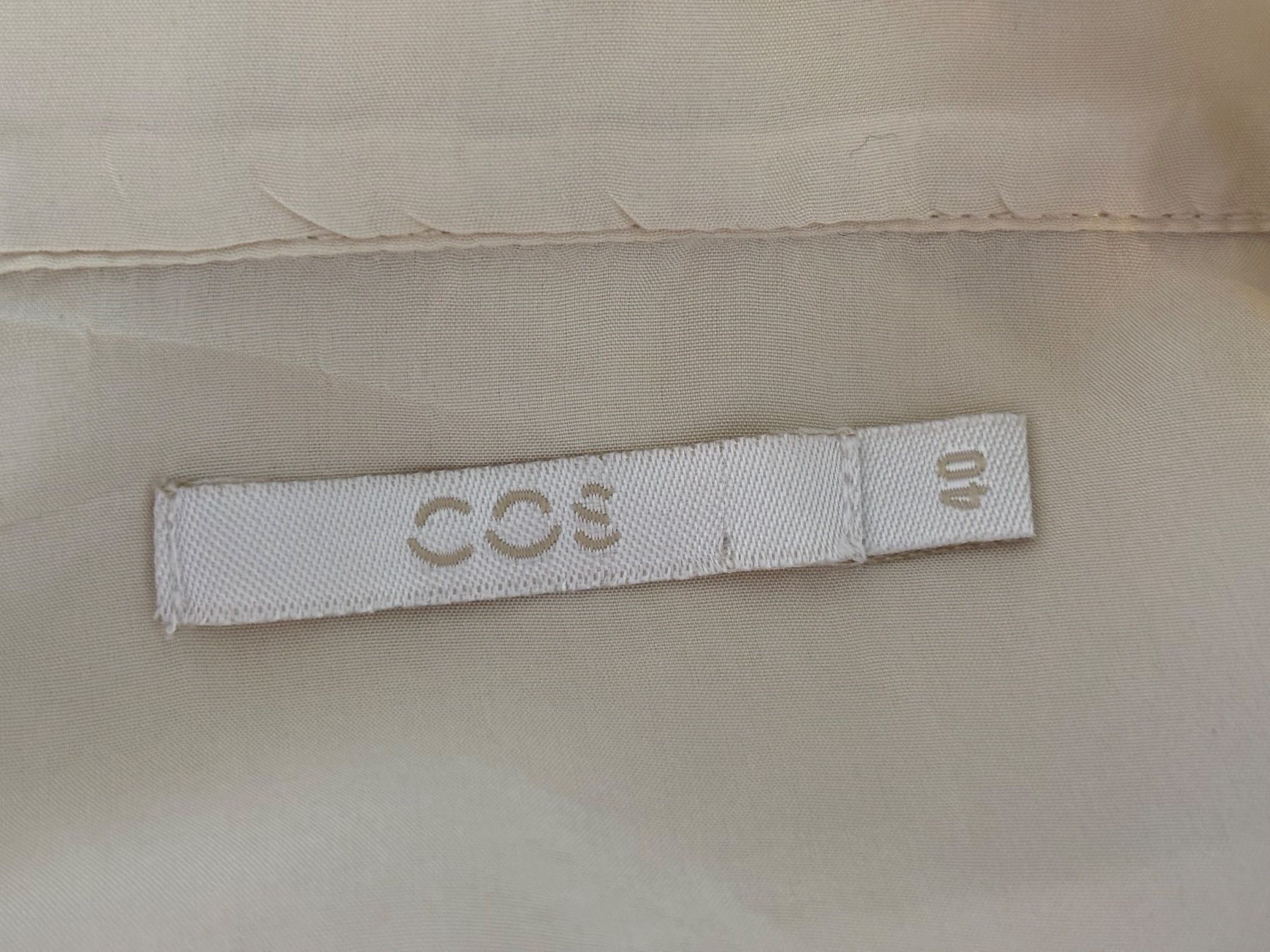 Cos Blusen: COS Seidenbluse in off-White Gr. 40 – Gebraucht aus Zürich von missmodernage 4