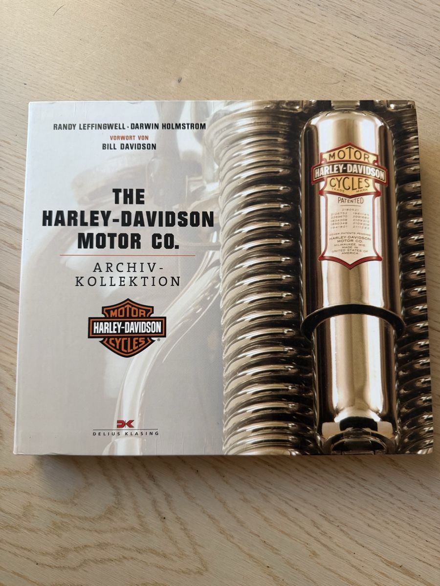 Libri: Harley-Davidson Archiv Kollektion - Motorrad Buch – Usato da Buch am Irchel venduto da Sweetharth