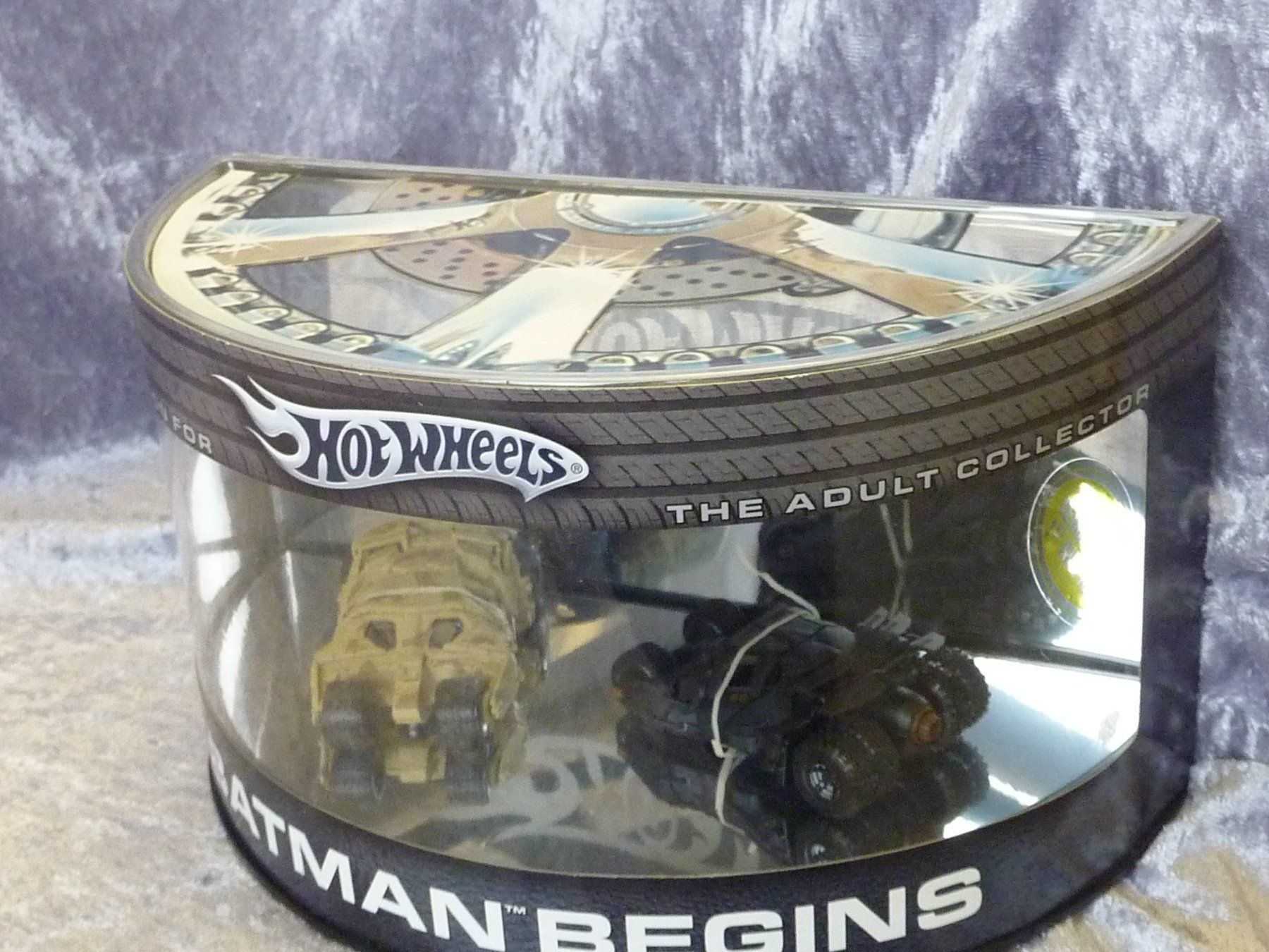 Hot Wheels Modellini d'auto: Batman Begins 1:64 – Nuovo e nell'imballaggio originale da Dürrenäsch venduto da modellautos4you 4