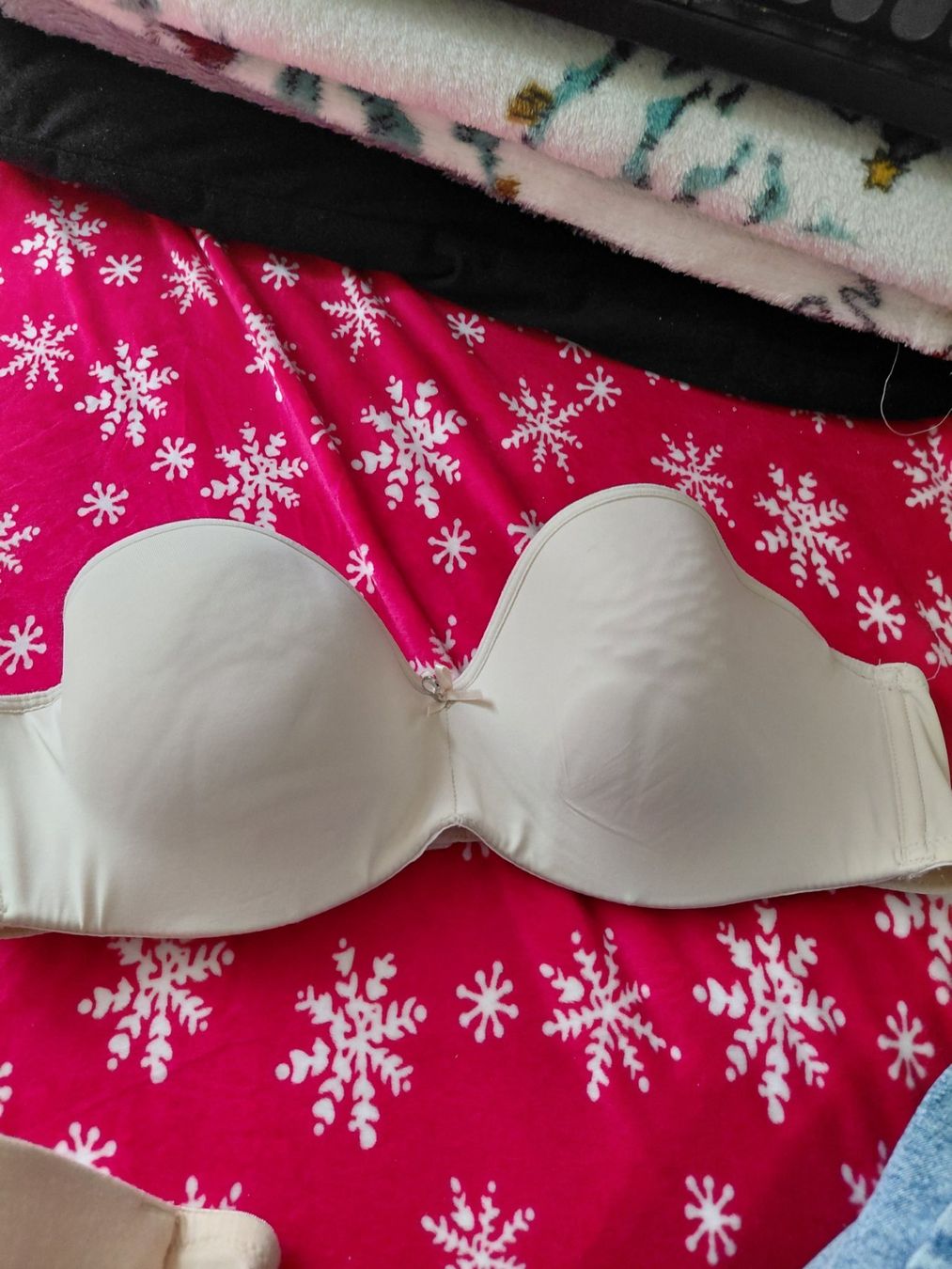 Altra biancheria intima: 3 BH 85 A Träger los – Usato da Aesch BL venduto da shiva0211 1