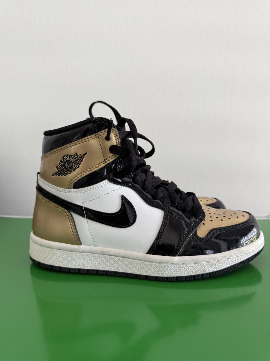 Jordan Scarpe da donna: Nike air Jordan Gold Toe – Usato da Pratteln venduto da Eileen_H 2