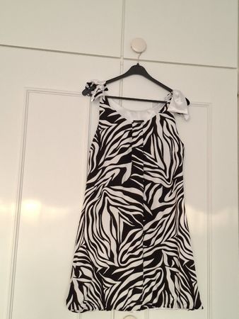 Robe Marocco imprimé zèbre noir & blanc – Taille M