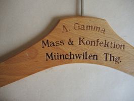 Kleiderbügel Holz alt antik A. Gamma Münchwilen Thg. Thurgau
