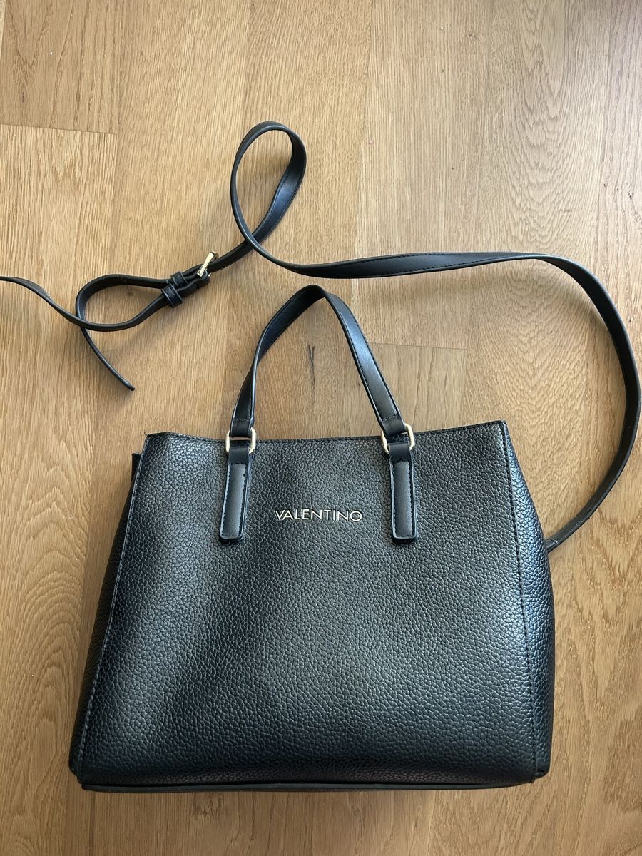 Valentino Borse: Valentino Tasche – Nuovo (secondo la descrizione) da Schöftland venduto da DesignbyNaja
