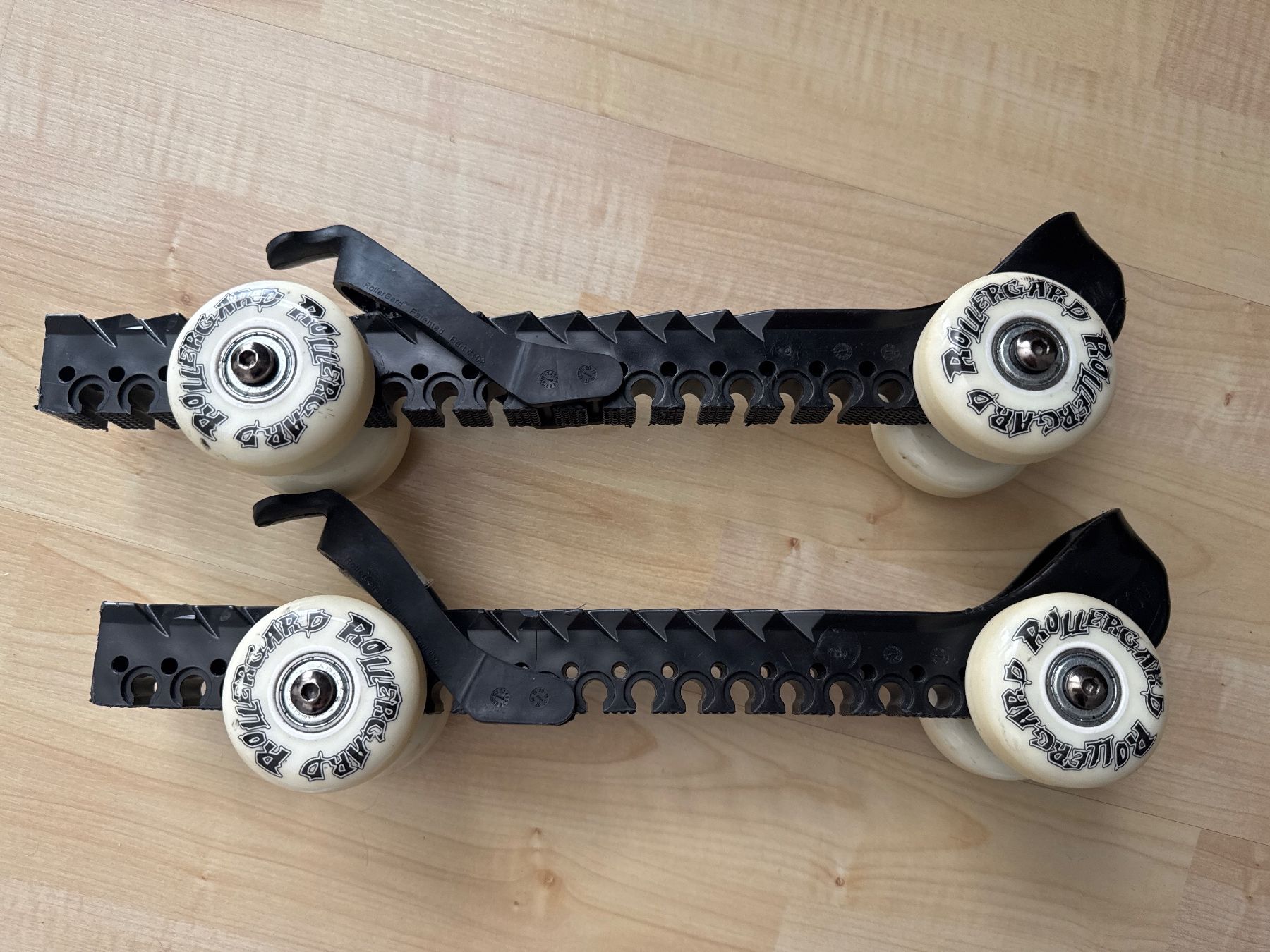 Pattini da ghiaccio: Rollerguard für Schlittschuhe – Usato da Bassersdorf venduto da mmikolaj