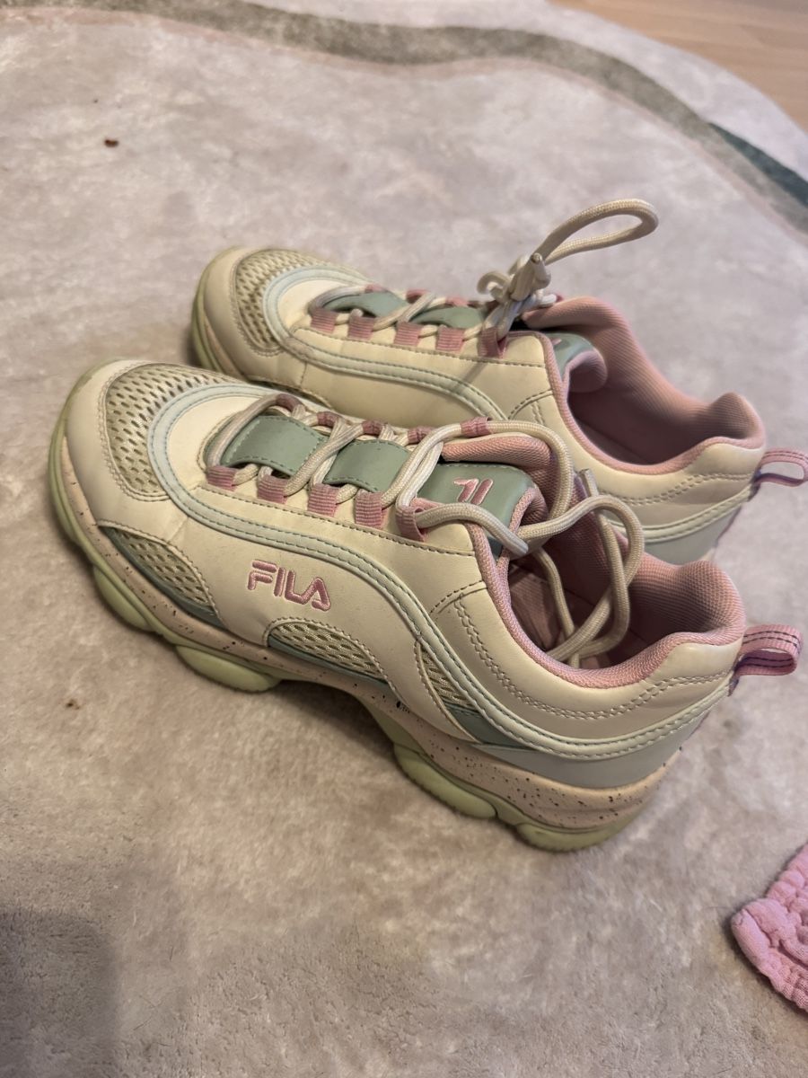Fila Chaussures femmes: Fila Sneakers – D'occasion à Spreitenbach par sve_lj5r 1