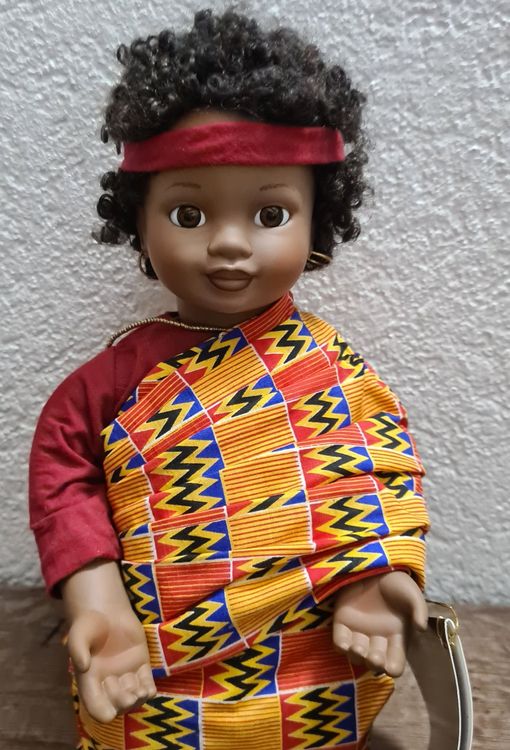 Porzellanpuppe "The Little Ashanti Weaver", Col. Kaufen