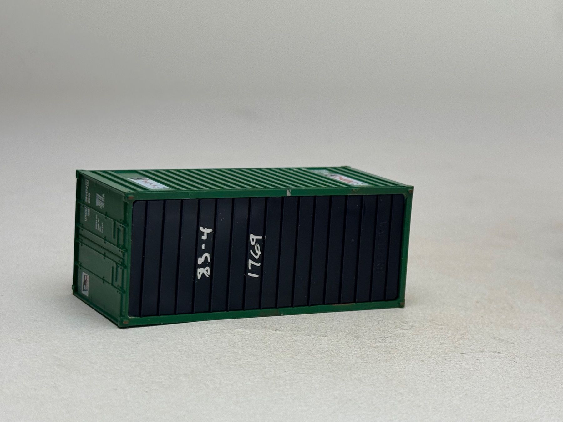 Modellini di ferrovie: EB- 20 Ft. Container UASC grün – Usato da Elm venduto da Wikmtz 2