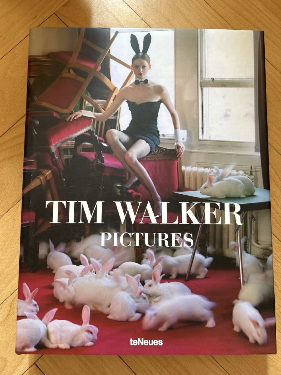 Libri: Tim Walker Pictures Buch Bildband  – Usato da Zürich venduto da ann_9fv5