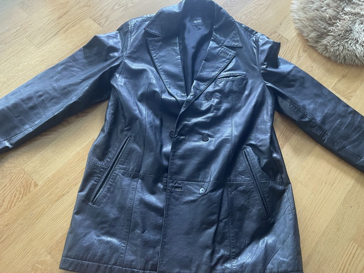 Hugo Boss Cappotti: Lederjacke Hugo Boss Ledermantel, Grösse 52 – Usato da Rüschlikon venduto da leo_mwz2 2