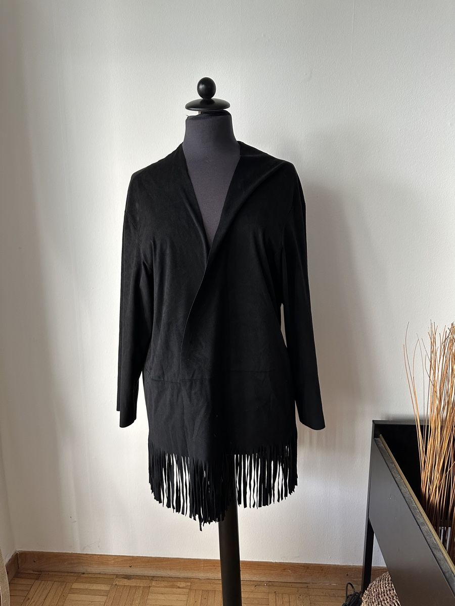 Zara Jacken: Damen Jacke Schwarz Fransen Grösse S Zara Basic – Gebraucht aus Wohlen AG von jes_9c79 1