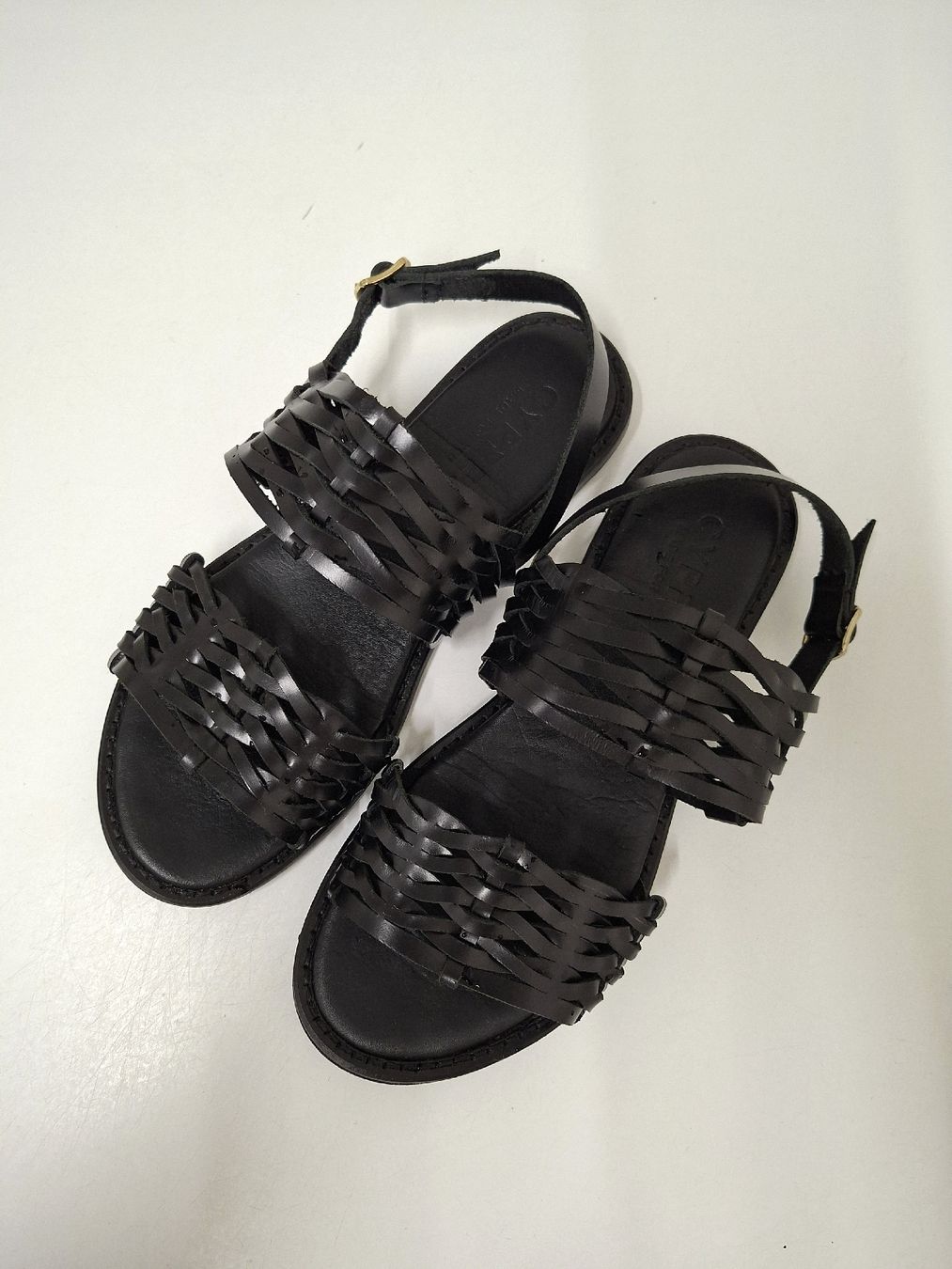 Damenschuhe: CYPRES Ledersandalen – Gebraucht aus Greifensee von and_h52v