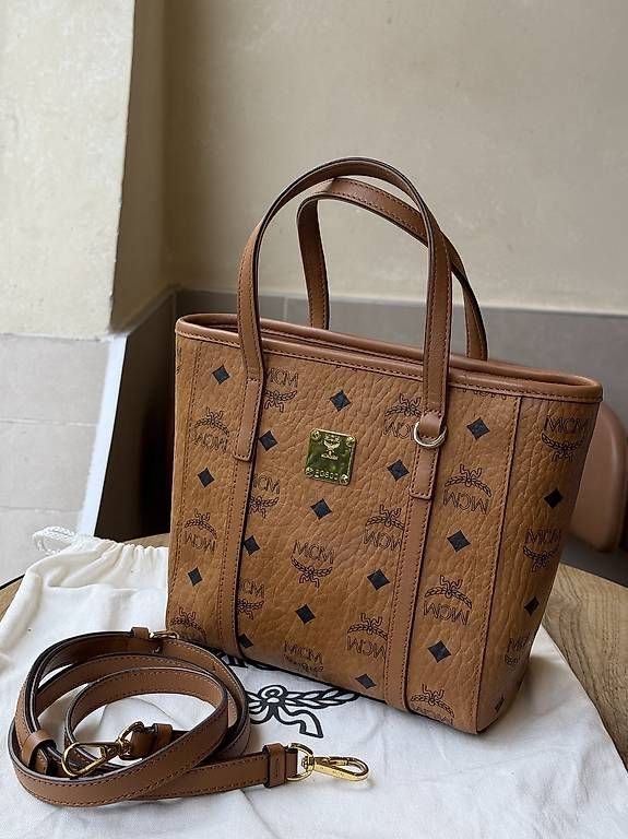 Borse da donna: Mcm Toni Shopper – Usato da Oftringen venduto da btt_ddb9