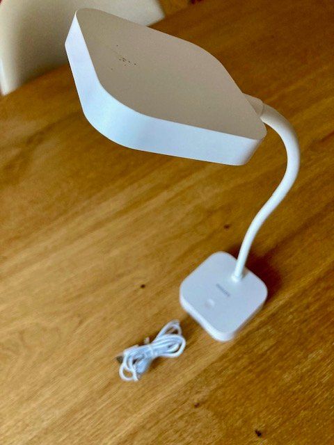 Philips Lampade: LED Tisch-/Leselampe - Philipps – Usato da Luzern venduto da Rsubita 1
