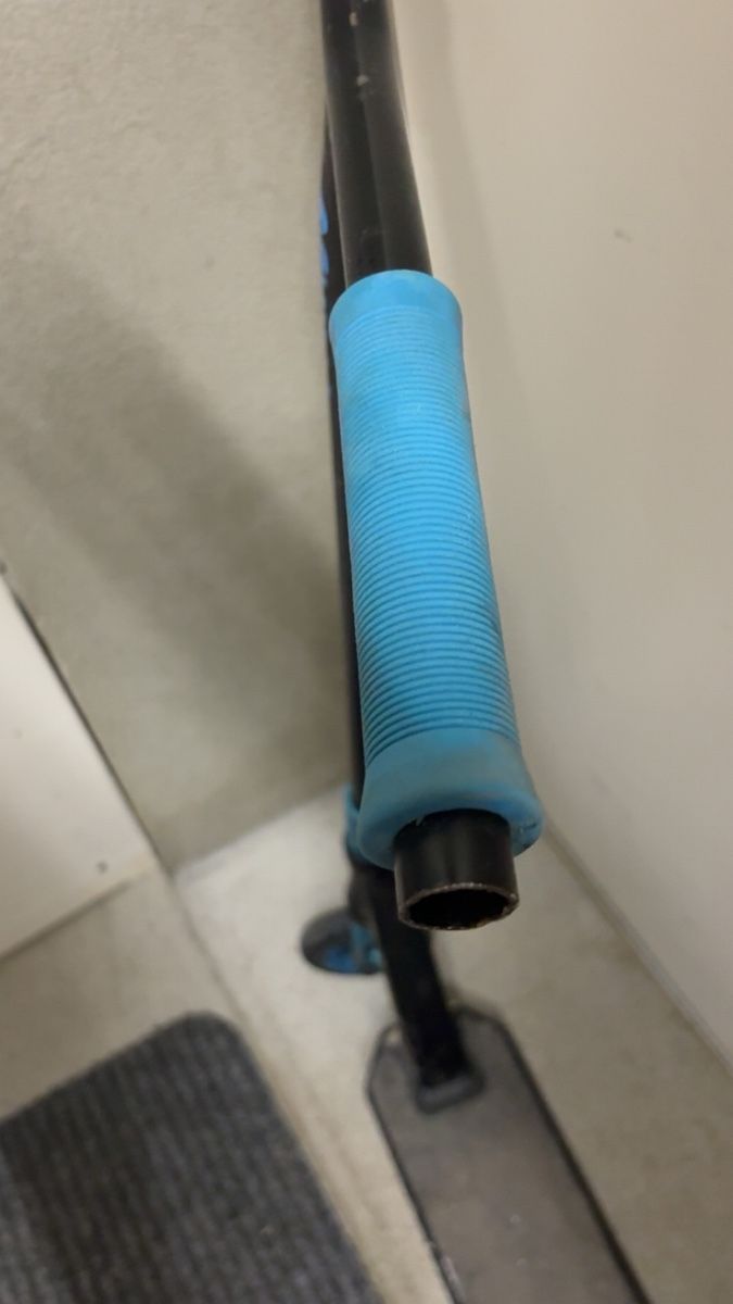 Chilli Kickboard: SCHWARZER CHILI SCOOTER – Gebraucht aus Flawil von batsa 2