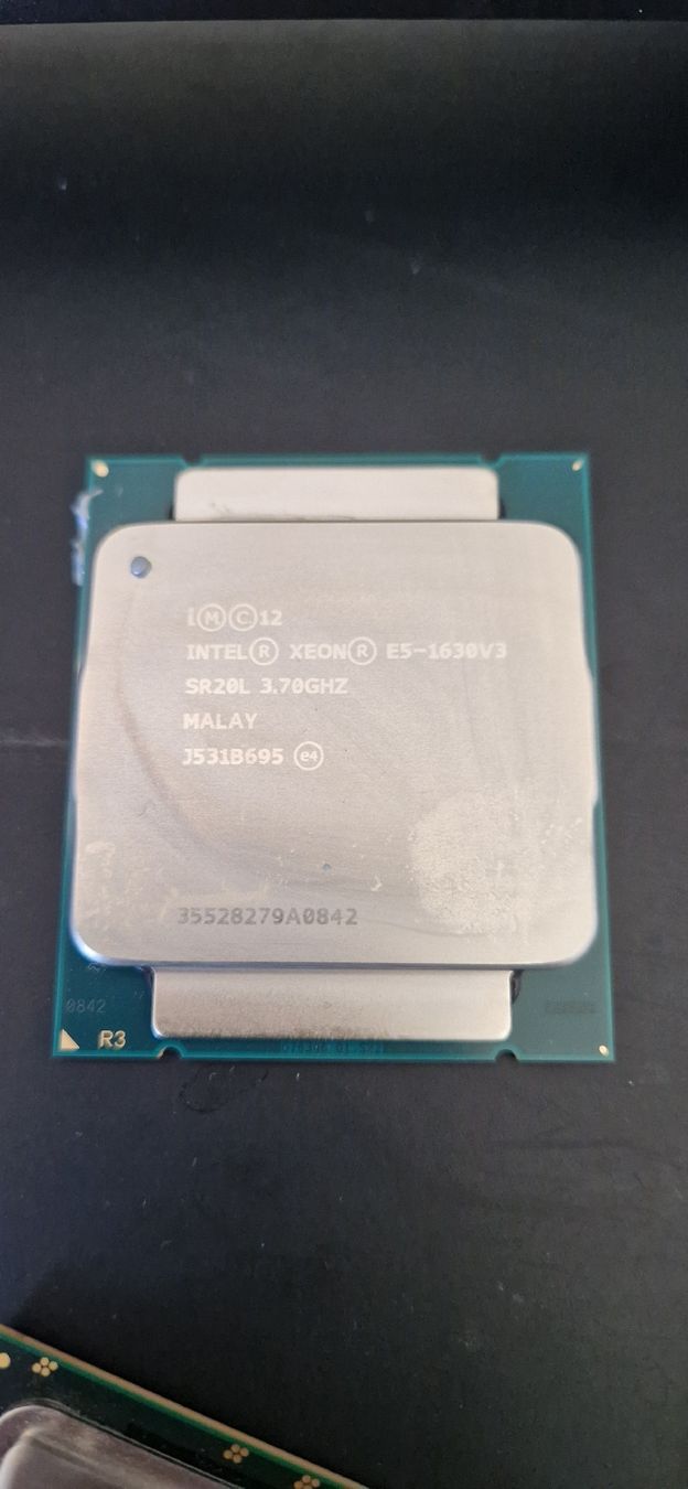 Intel Componenti elettronici: Intel Xeon E5-1630V3 SR20L 3.70GHz Prozessor  – Usato da Niederlenz venduto da scotti2000 1