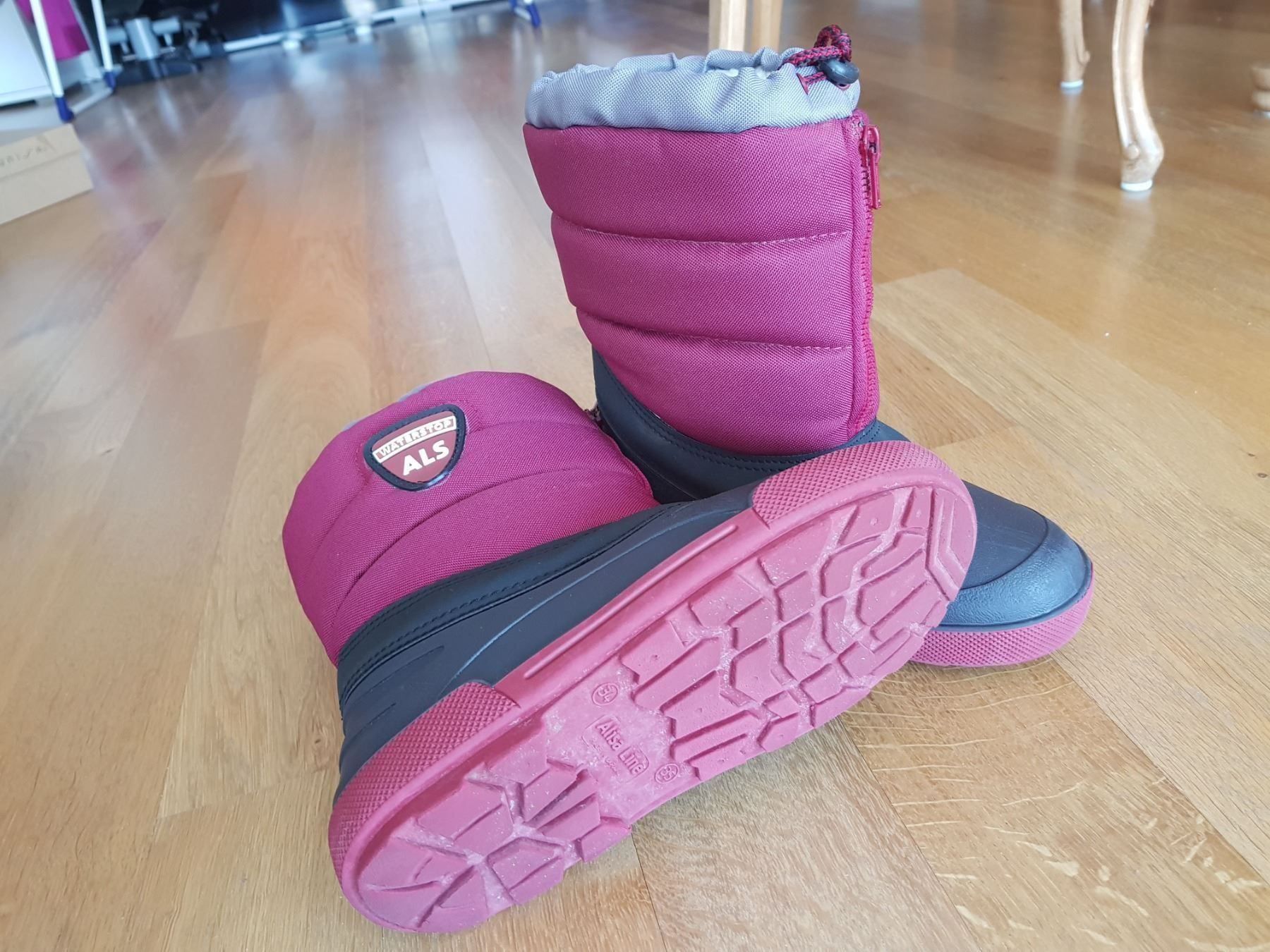 Scarpe per ragazzi: Lammfell-gefütterte Gummistiefel Gr.35 – Nuovo (secondo la descrizione) da Reinach AG venduto da innamac 2