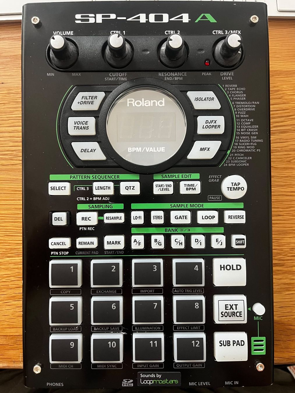 Roland Instruments de musique: Roland SP-404A Sampler – D'occasion à Bern par HighFidelity
