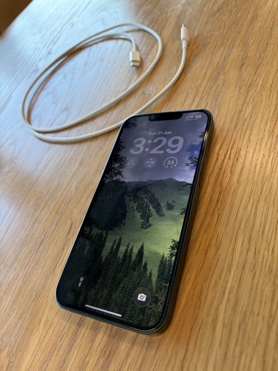 Apple Portables: iPhone 13 Green 128 GB excellent condition – D'occasion à Adliswil par akn_g5ql 7