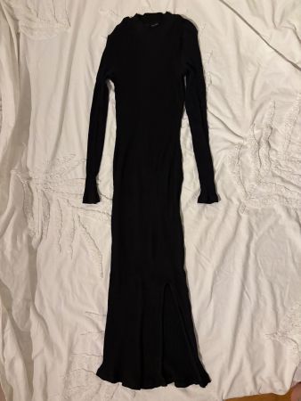 Turtleneck Strickkleid mit Bein-Schlitz