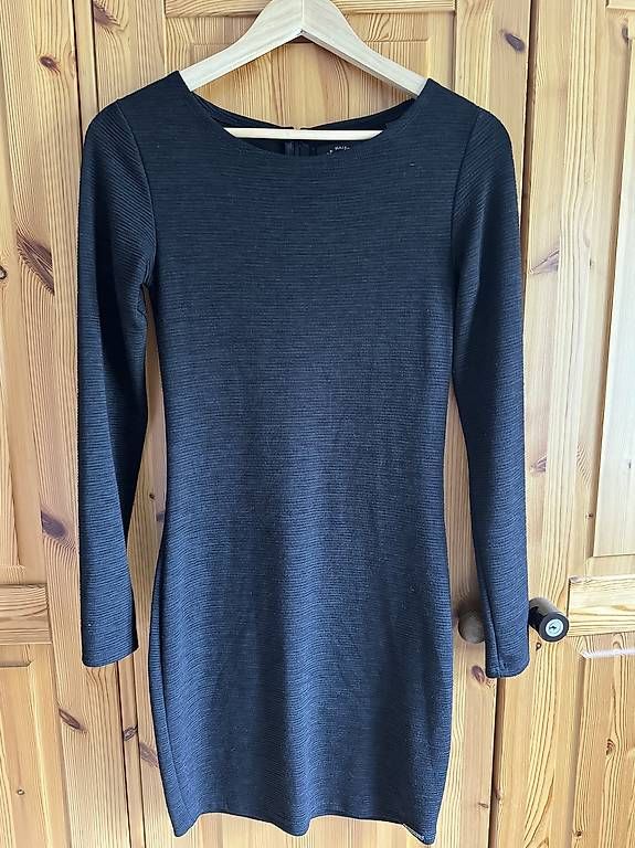 Robes: Superdry Damenkleid, NEU – D'occasion à Laax GR par sue987