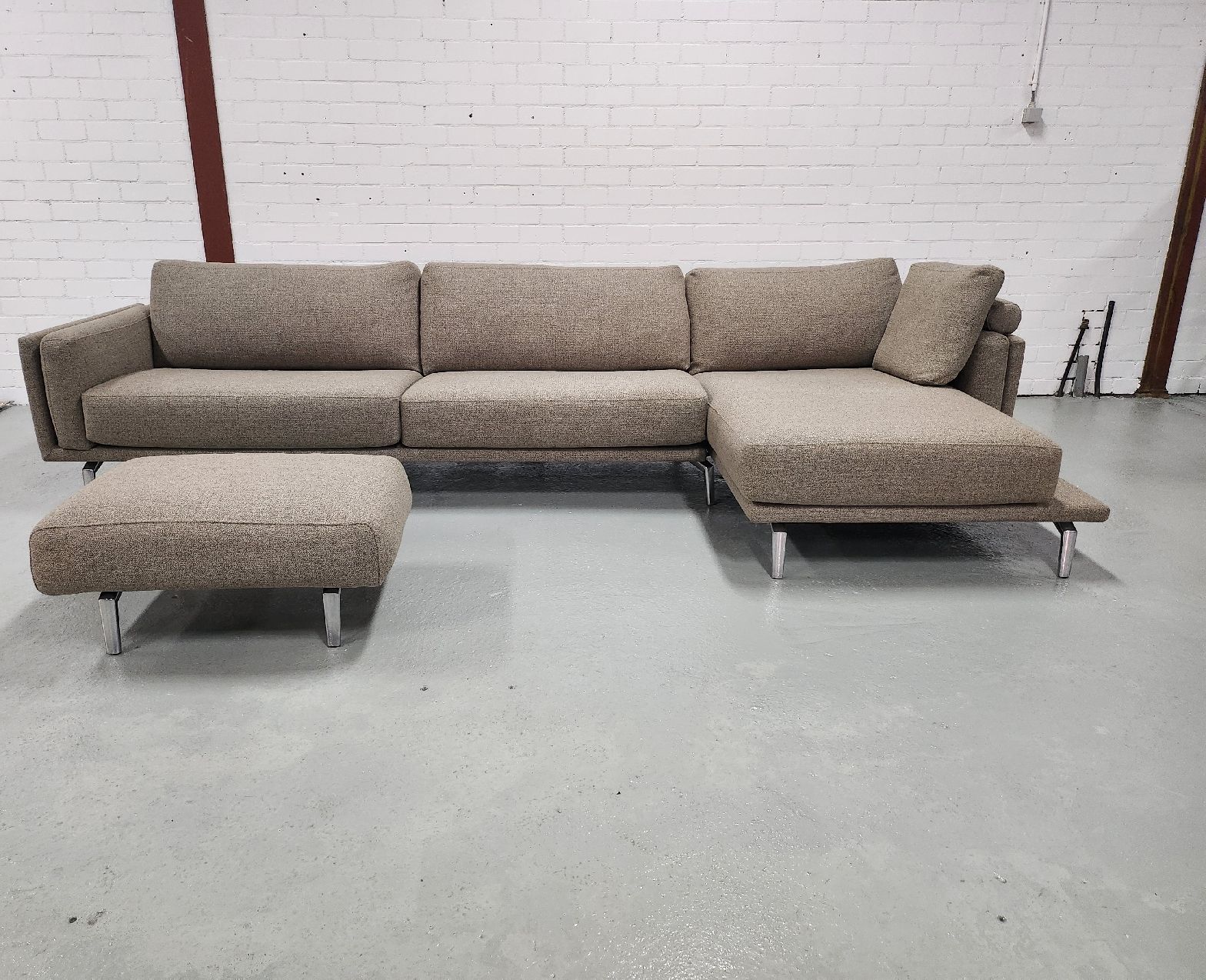 Leolux Sofas: Leolux – Bellice Ecksofa + Hocker – Wie neu – Gebraucht aus Nijmegen von HermsenDesign 1