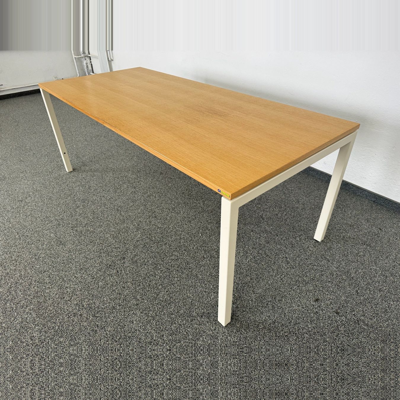 Lista Scrivanie: Lista Office LO Motion Schreibtisch Eichenfurnier/Perlweiss – Usato da Schönenwerd venduto da mcofficeshop 2