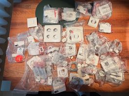 Konvolut Elektroinstallationsmaterial/(Schalter-)Abdeckungen