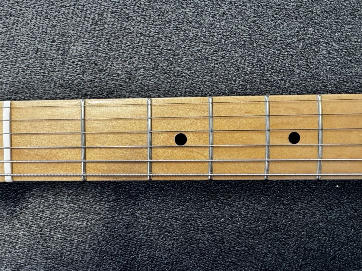 Fender Musikinstrumente: Fender Custom Shop Eric Clapton Stratocaster “Blackie” 2015  – Neu (gemäss Beschreibung) aus Flims Waldhaus von djslim132 3