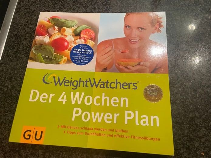 Libri: GU Weight Watchers Der 4 Wochen Power Plan – Usato da Bergdietikon venduto da Book-4-you_2nd