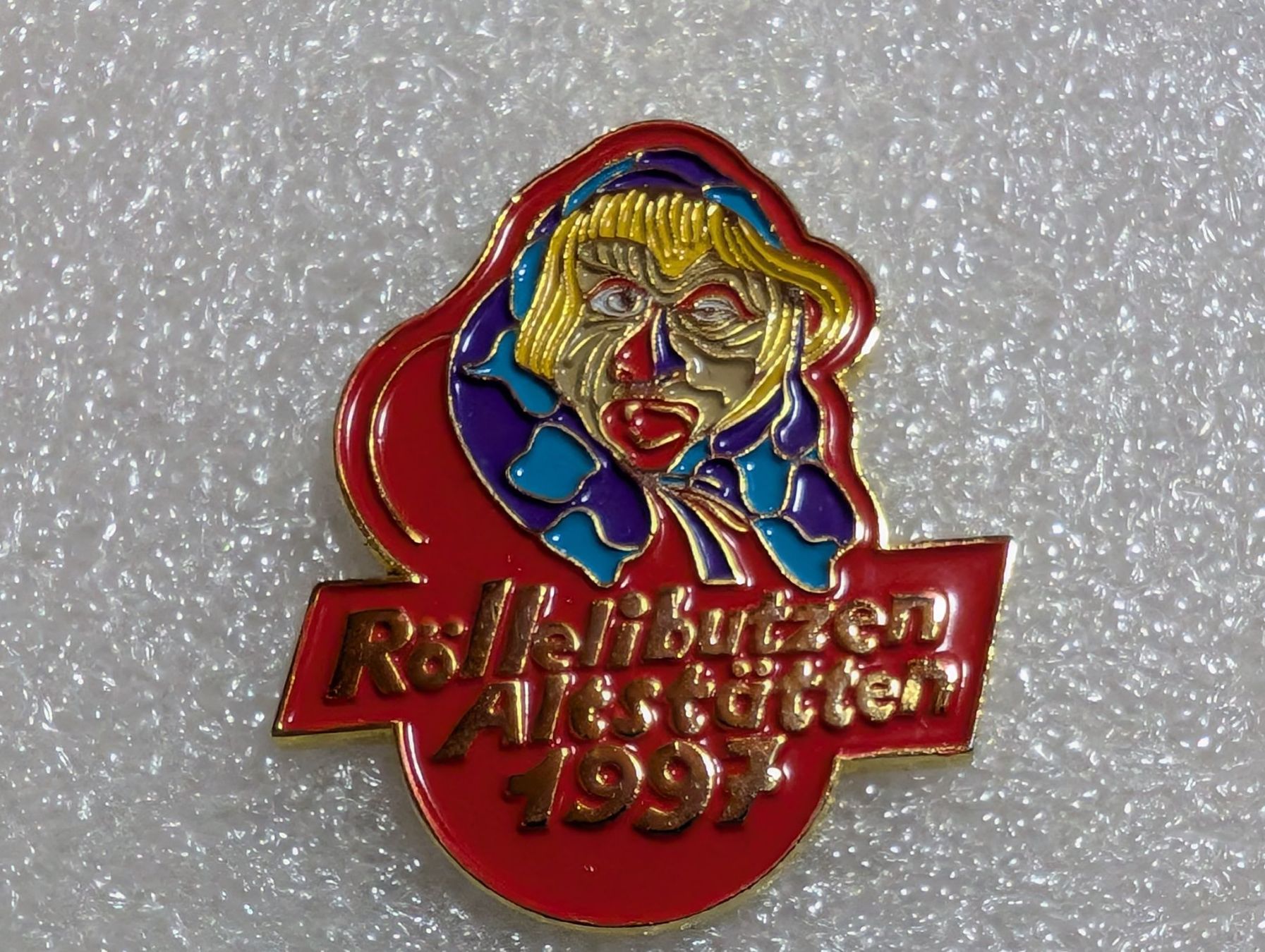 Plaquettes & Badges: Ansteckpin 262: – D'occasion à Oppligen par Pin-Fall-Shop