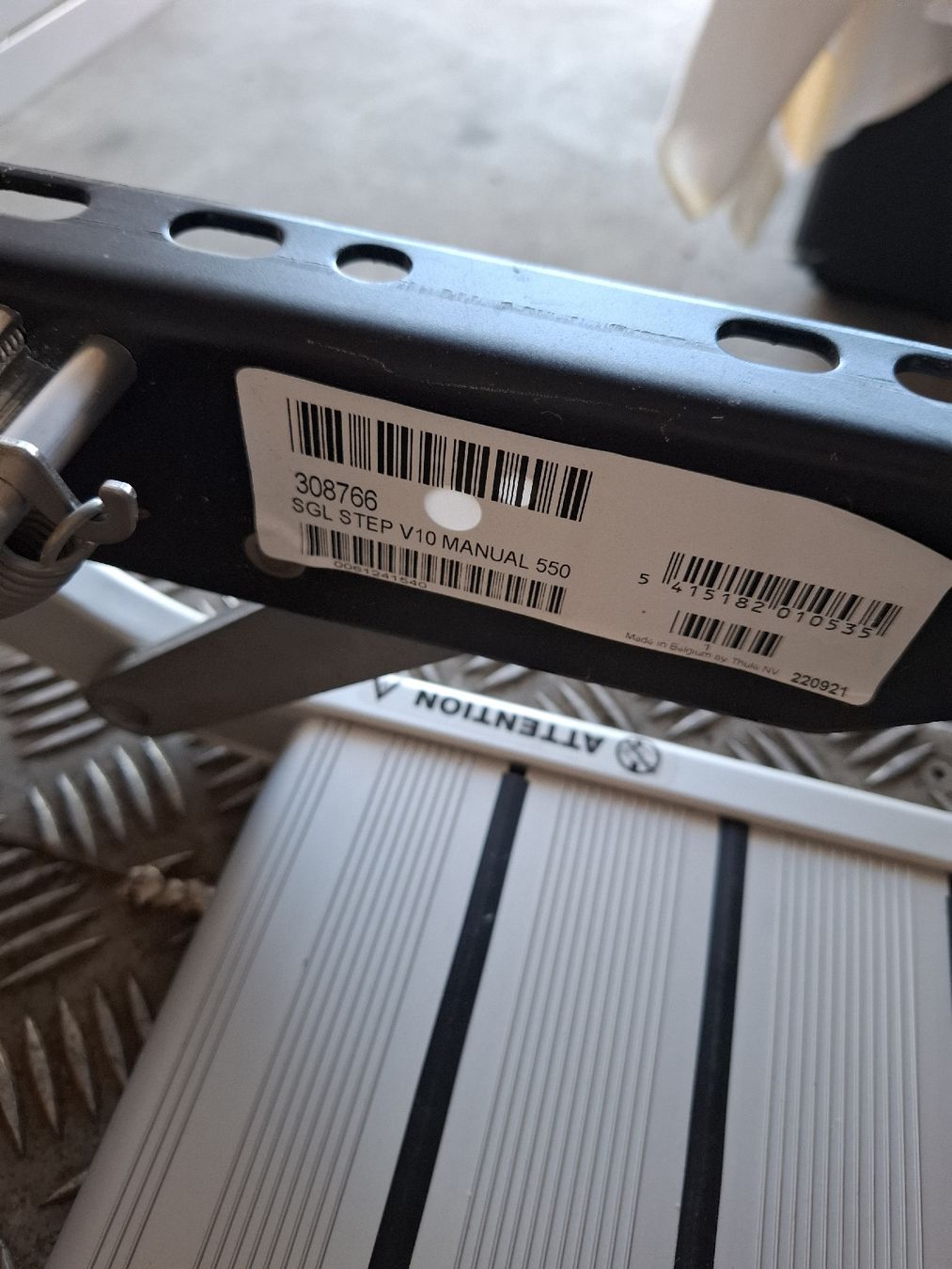 Veicoli da campeggio: Thule Trittstufe Single Step V10 Manuel 550 – Nuovo e nell'imballaggio originale da Rafz venduto da flo34 1