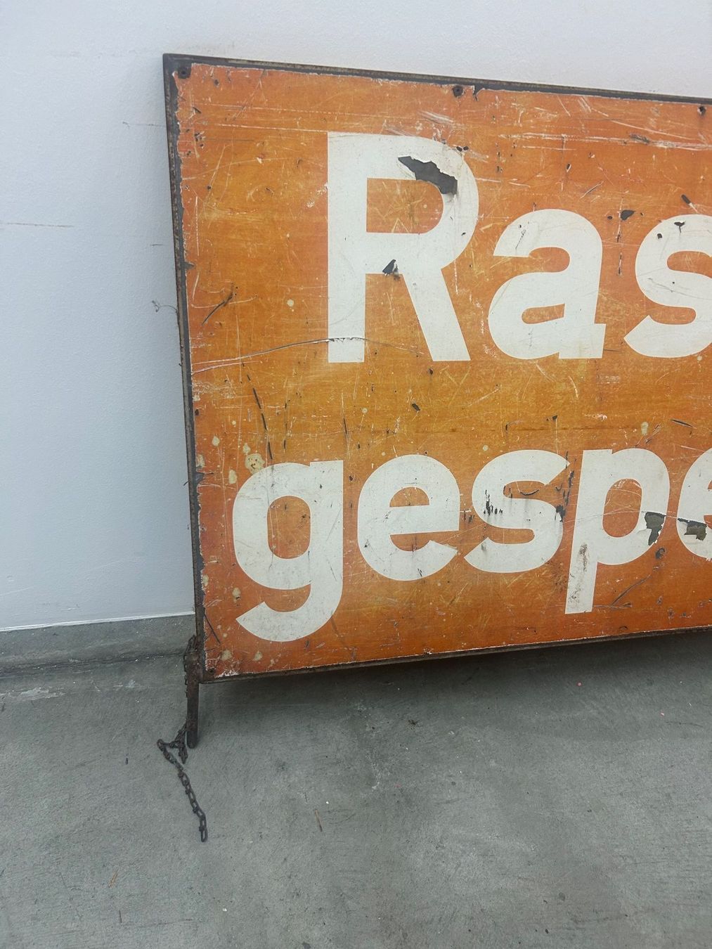 Ecriteaux: altes Blech-/Eisenschild Rasen gesperrt – D'occasion à Zürich par Levelart 1