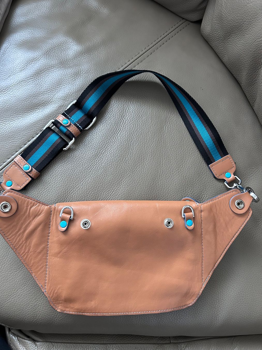 Gabs Borse: Gabs Gürteltasche in braun – Nuovo (secondo la descrizione) da Balsthal venduto da IrenZimkeit 2