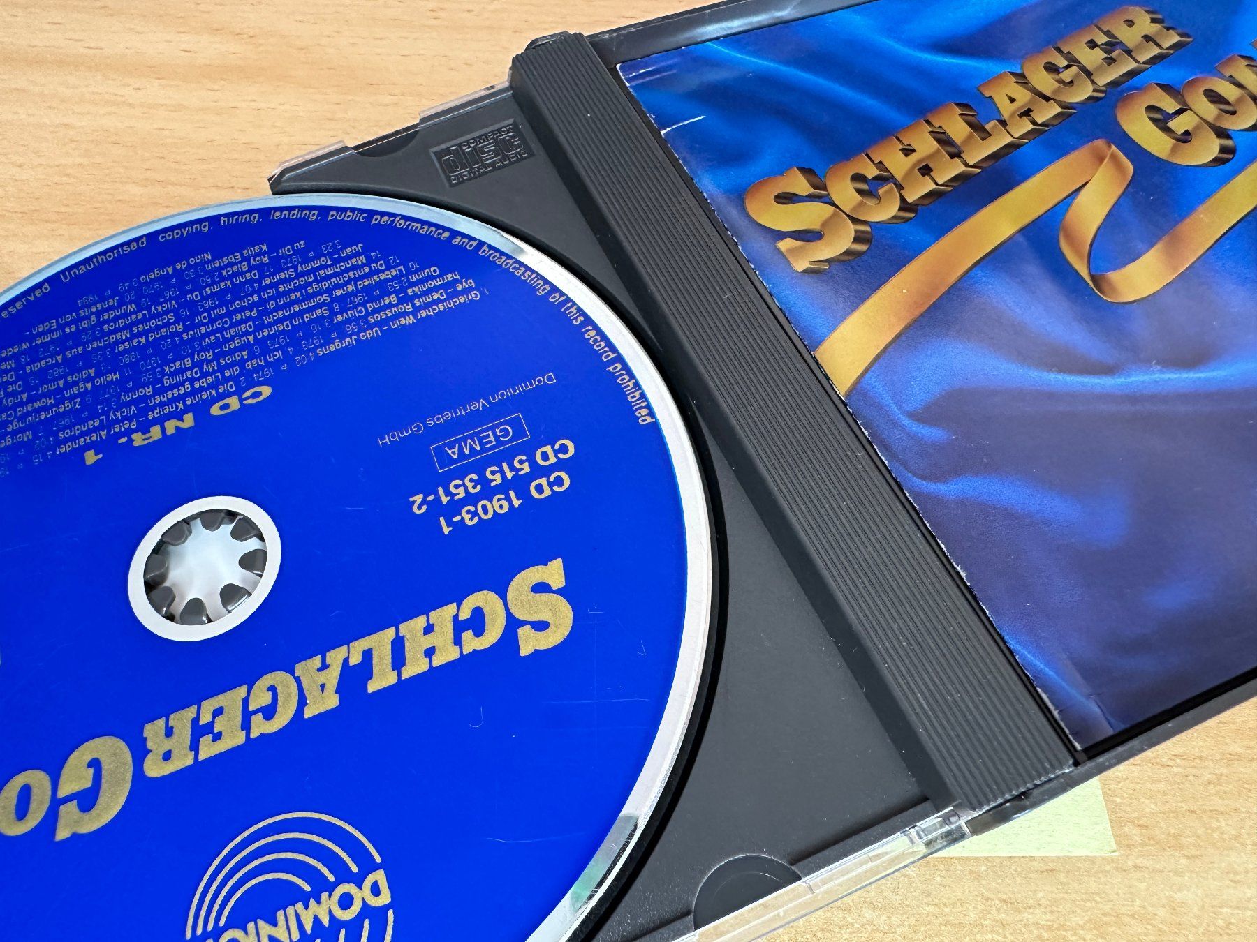 CD: Various – Schlager Gold - 4 CD – Usato da Rikon im Tösstal venduto da Alpenmutz 2