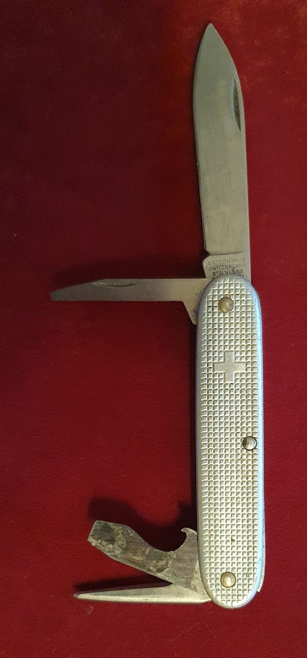Wenger Taschenmesser: 5 Militär Messer,  Sammelmesser, Sackmesser – Gebraucht aus Kreuzlingen von Rschweiz1 5