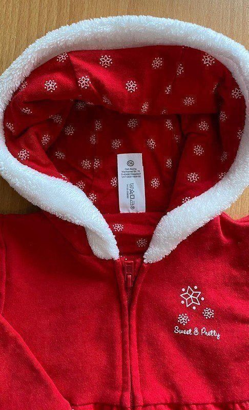 Completi & Tailleur: AKTION Roter Baby - Zweiteiler – Nuovo e nell'imballaggio originale da Basel venduto da Seifehuesli 7