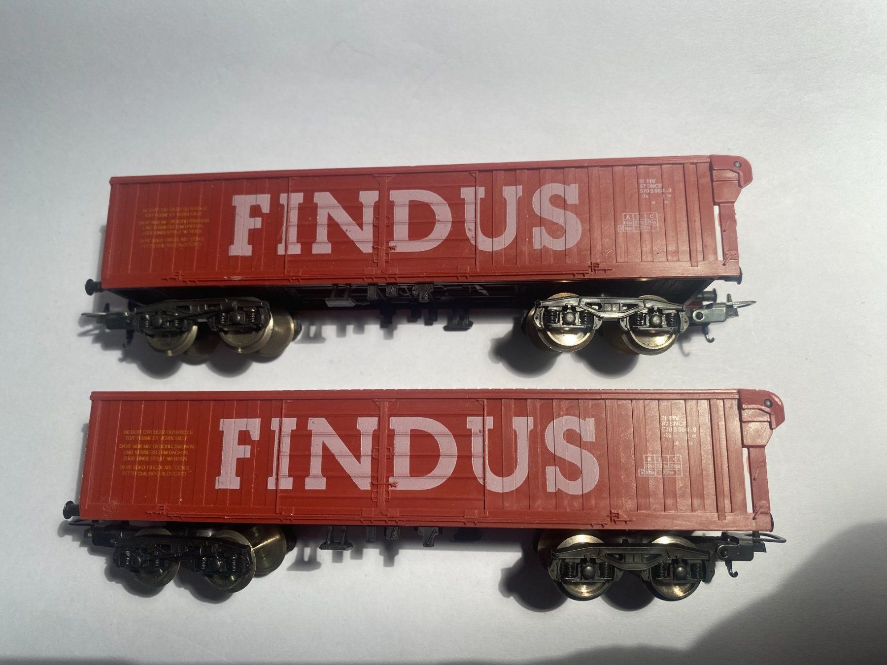Lima Modelleisenbahnen: Lima 2x Güterwagen Findus SNCF, DC Achsen – Gebraucht aus Buchrain von Modellbahn11